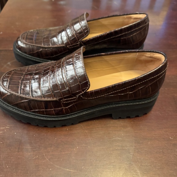 Never Worn Everlane Brown Crocodile Lug Loafers - Size 10 - Picture 4 of 6